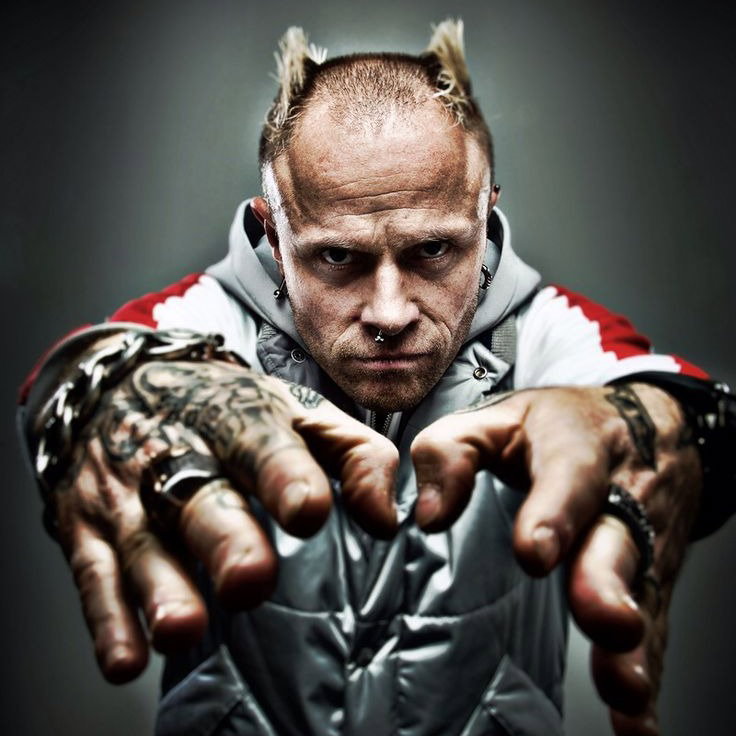 Дэн Большой