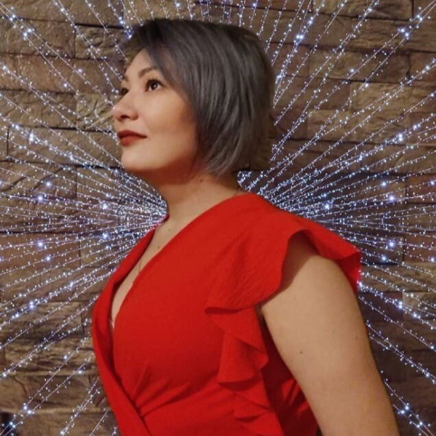 Яна Селезнева