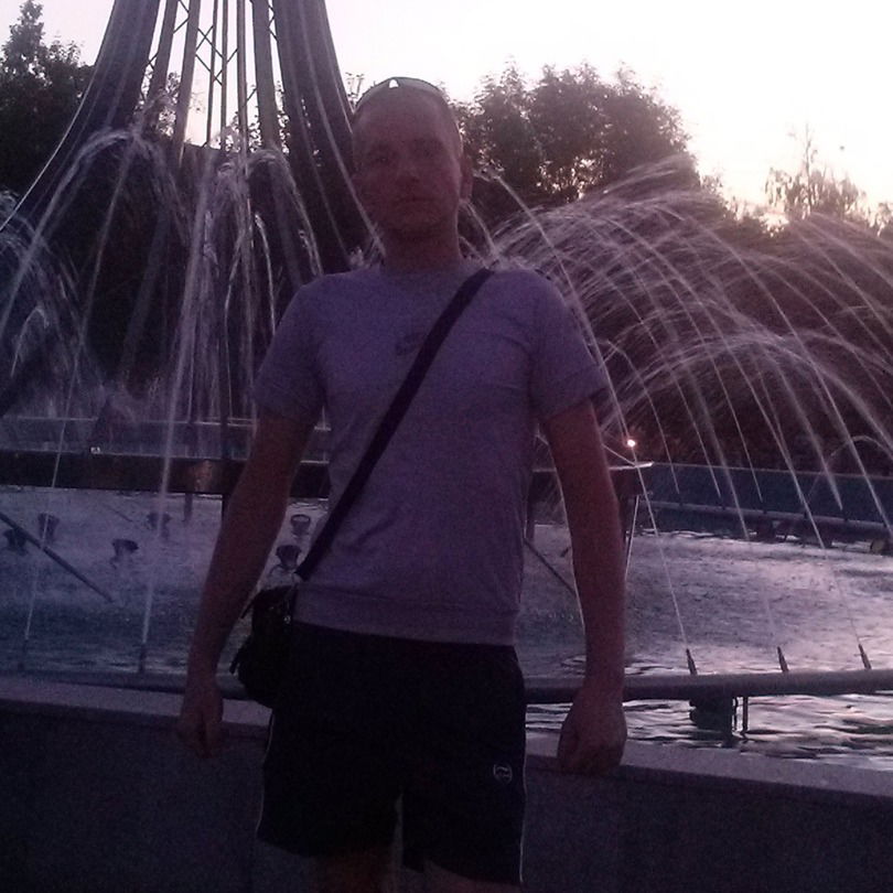 Дмитрий Чикарев