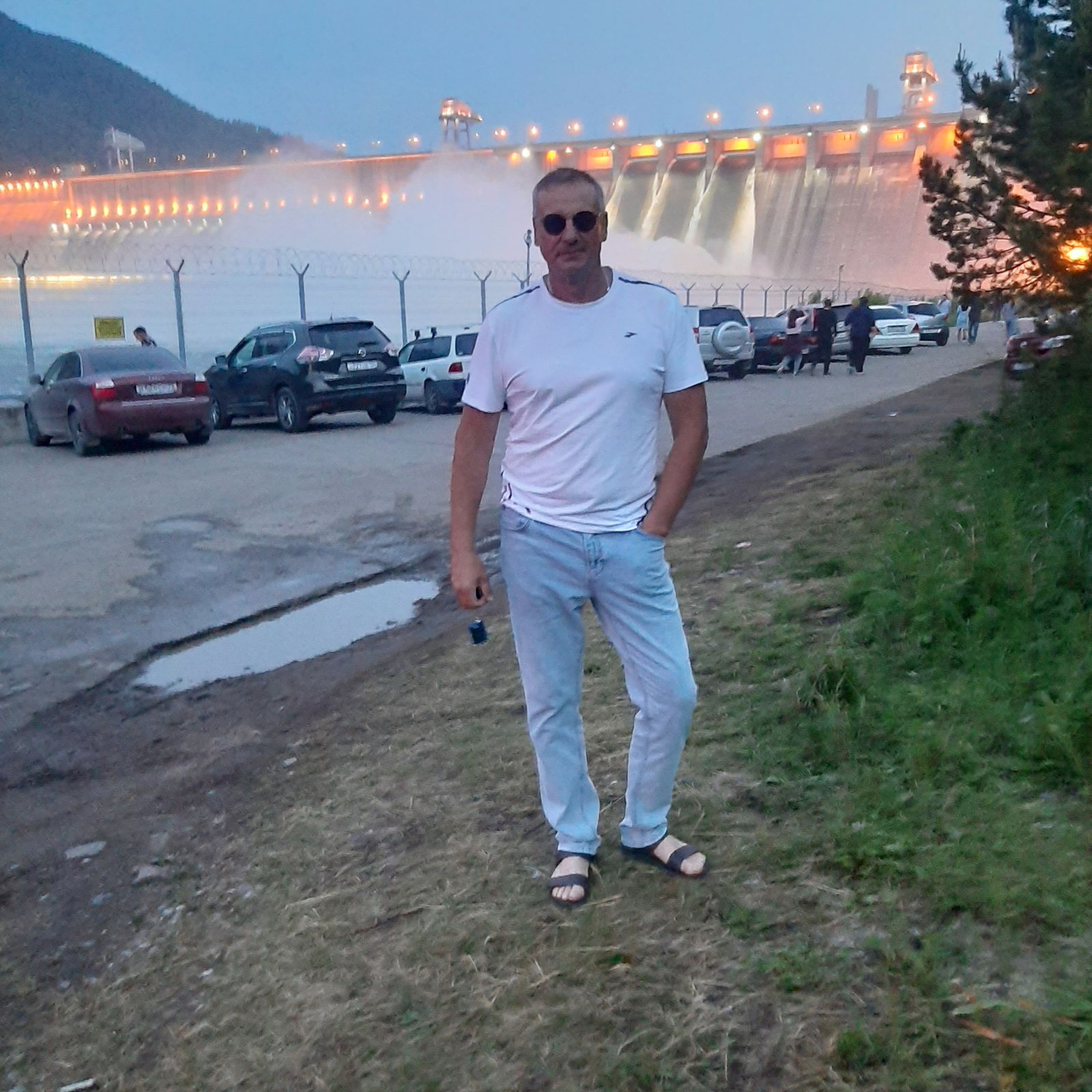 Максим Медведев