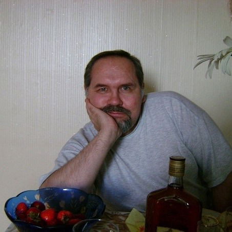 Дмитрий Макиенко