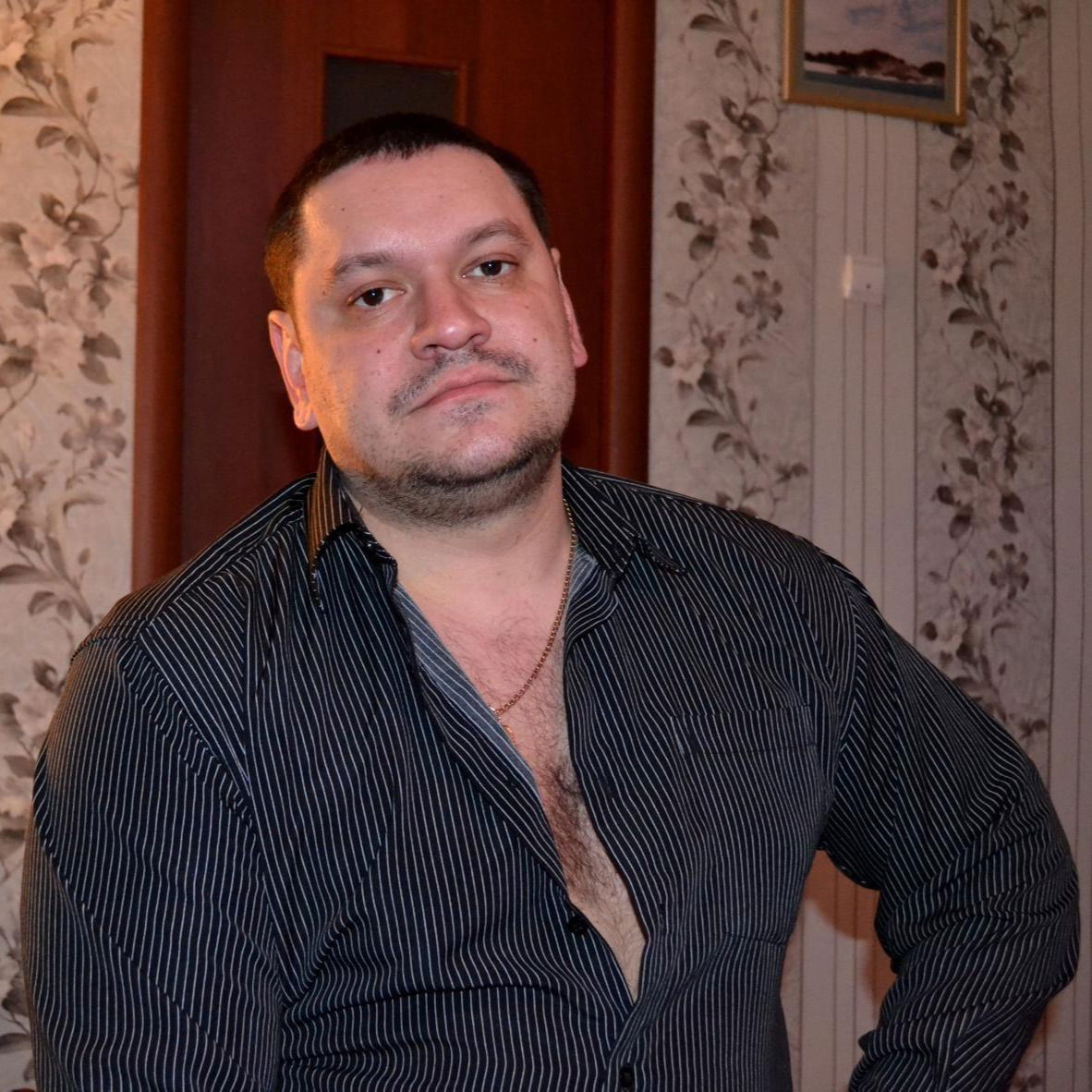 Александр Плотников