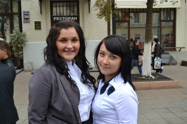 Нина Леонтьева