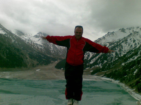 Борис Уголев