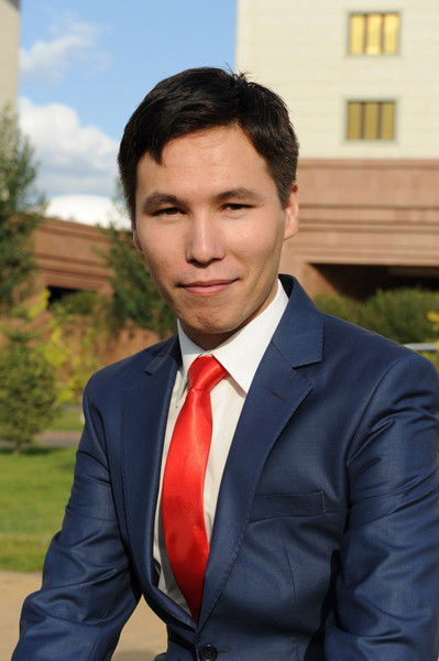 Айдос Садуакасов