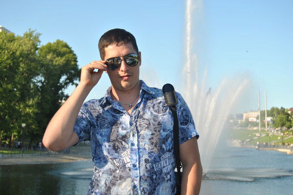 Антон Буташнов