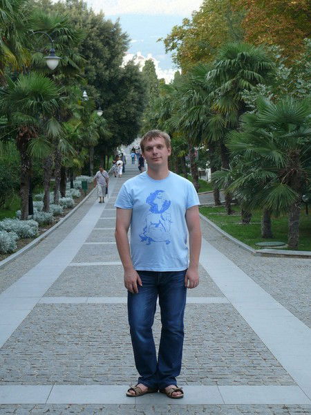 Геннадий Перов