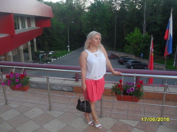 Света Постоловская