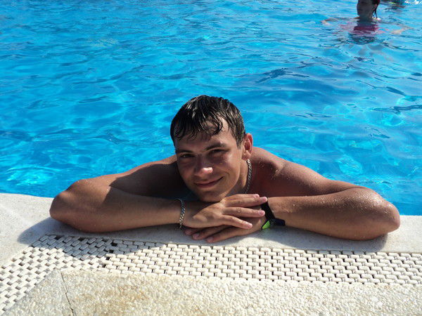 Артем Петров