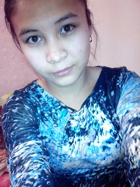 Аина Толешева...*