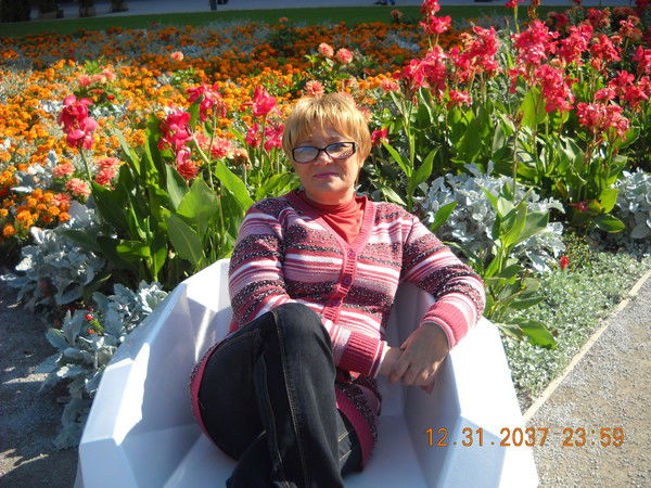 Галина Попова