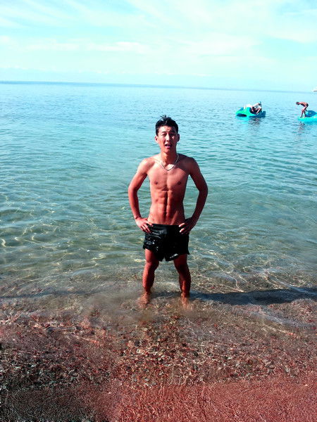 Мелис Уркунов