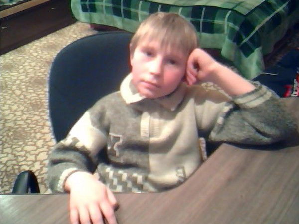 Денис Штраух