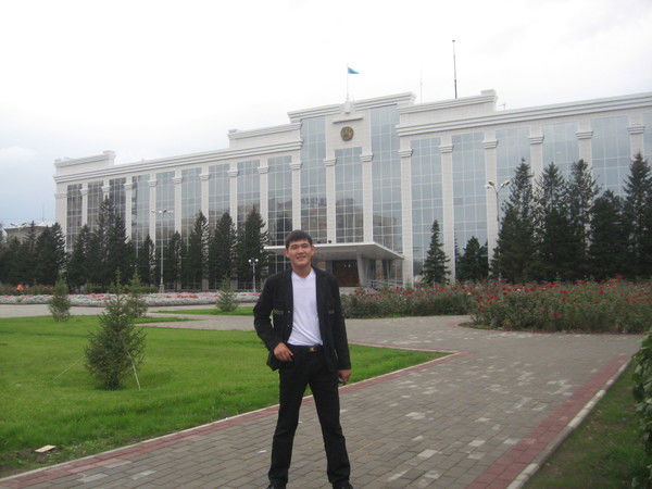 Азамат Курманбек