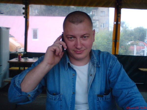 Олег Мезенов