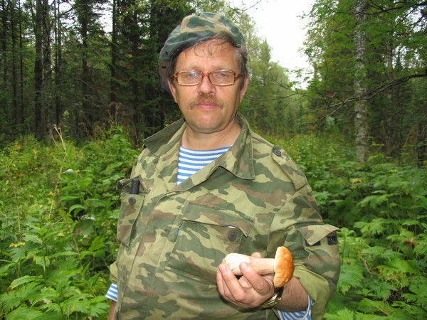 Евгений Лужбин