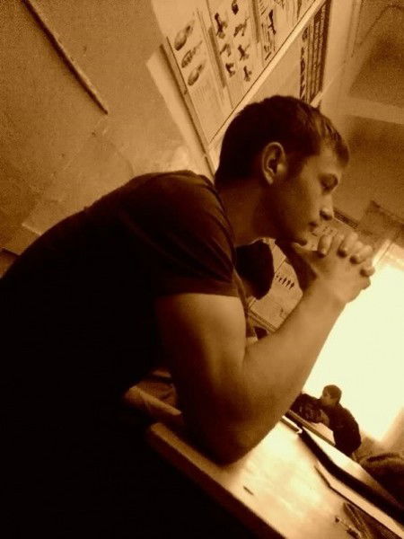 Владимир Макаусов