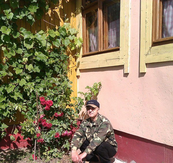 Владимир Тихонов