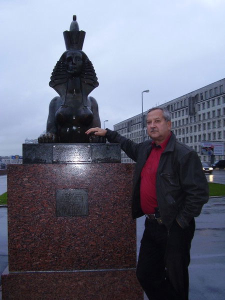 Анатолий Миронов