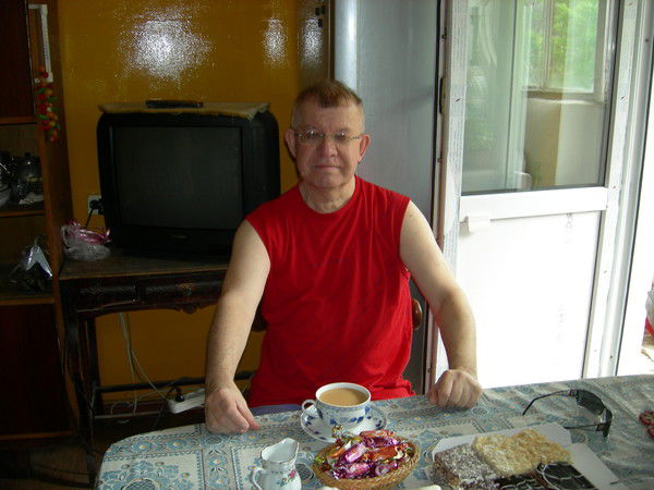 Виктор Локша