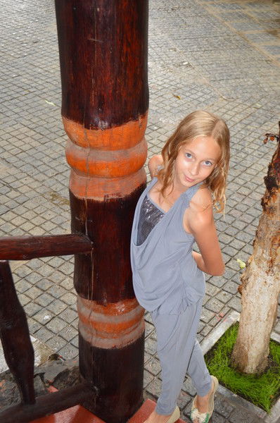 Элина Белай