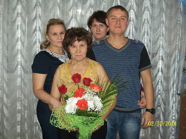 Анна Новокшонова