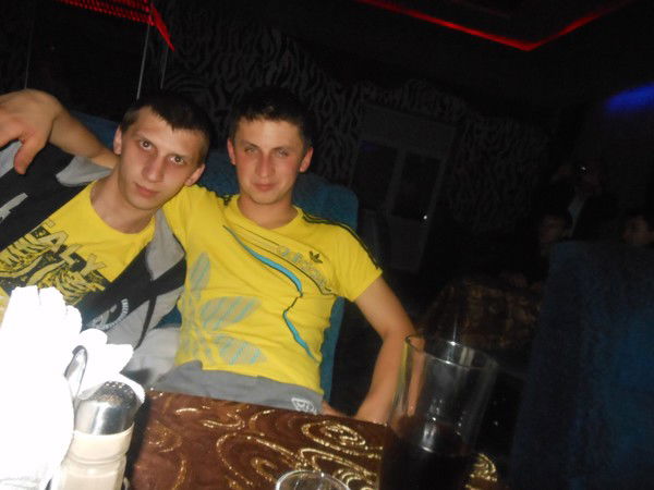 Женя Красников