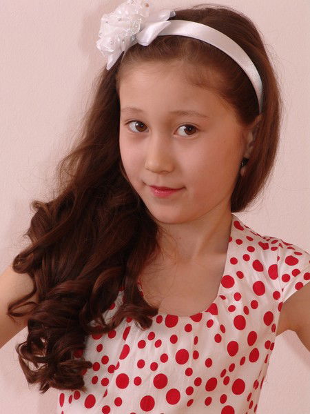 Анара Нажимиден