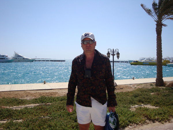 Иван Романов