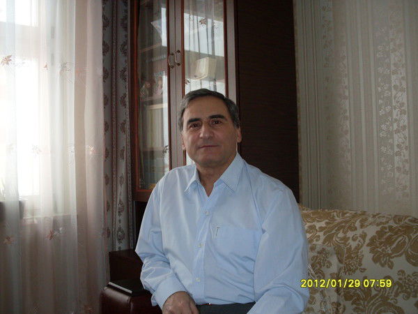 Виталий Попов