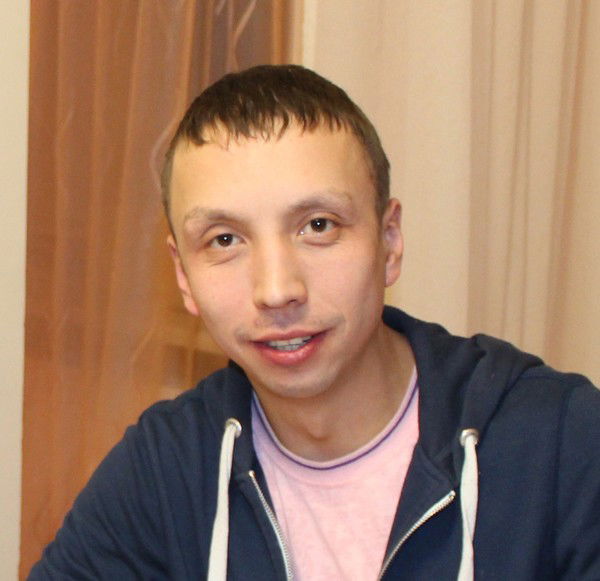 Алексей Петров