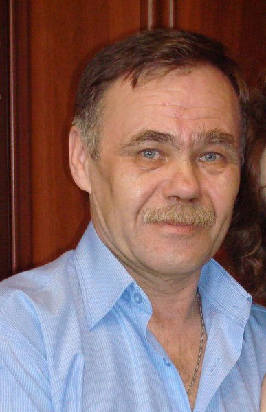 Анатолий Хворов