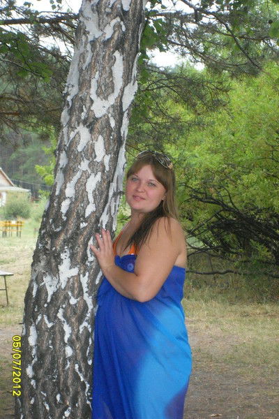 Лена Леонова