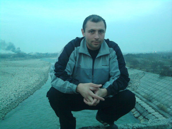 Азамат Ахобеков