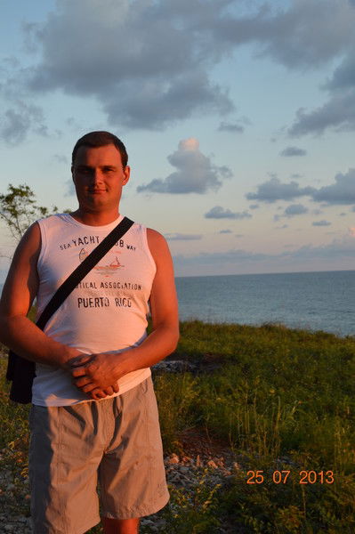 Александр Чарушин