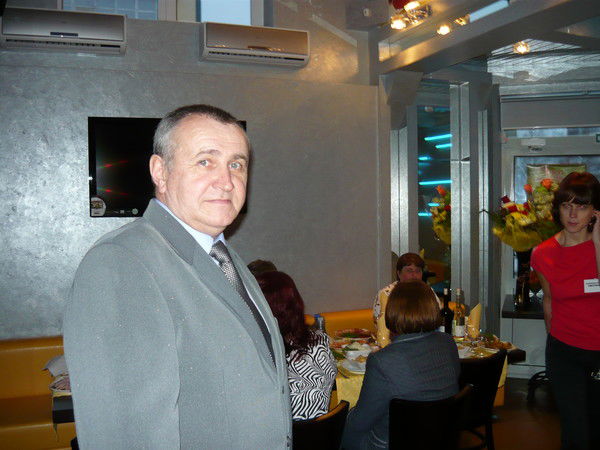 Александр Николаев