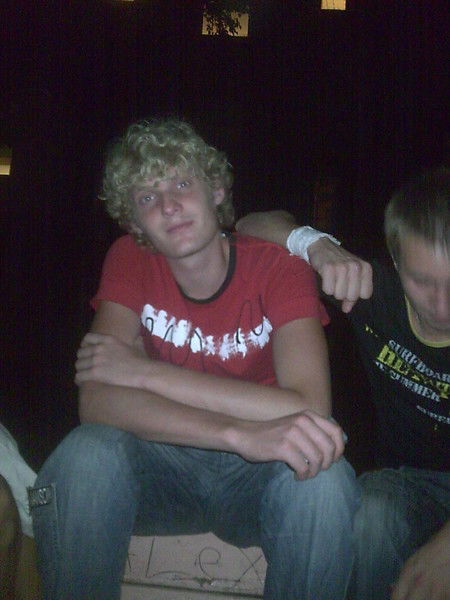 Артем Глуховский