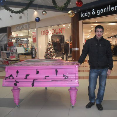 Руслан Черкезов