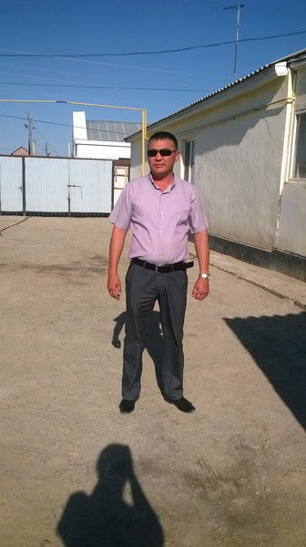 Серик Максутов