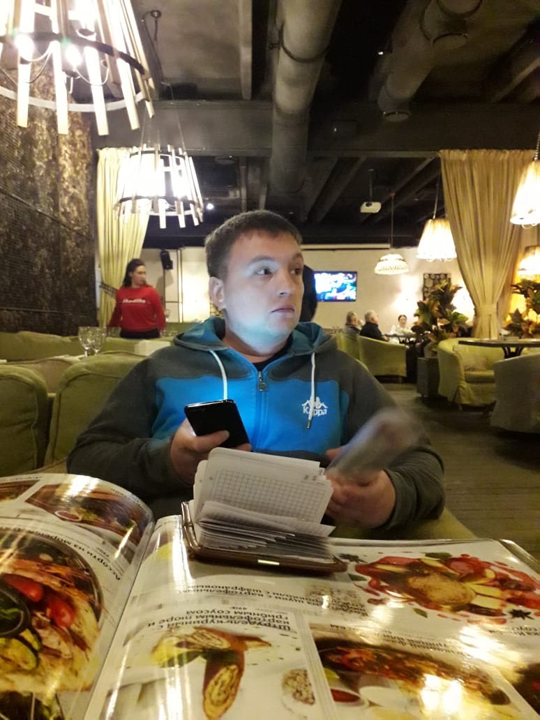 Виктор Шустров