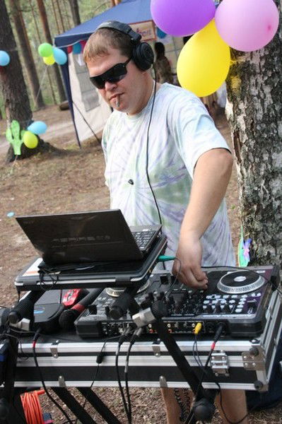 Денис Казнин