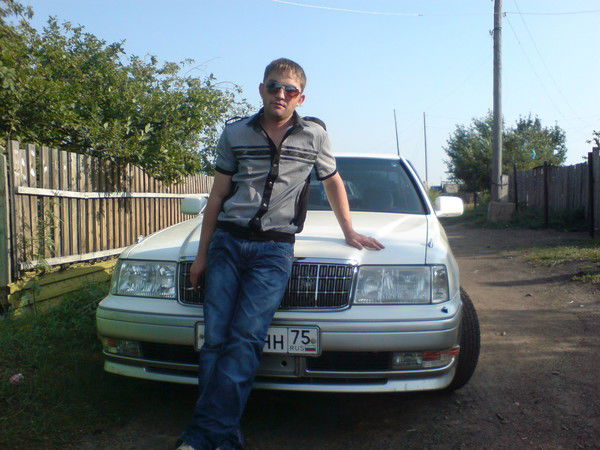 Андрей Тихонов