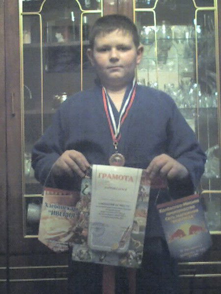 Дмитрий Тярт