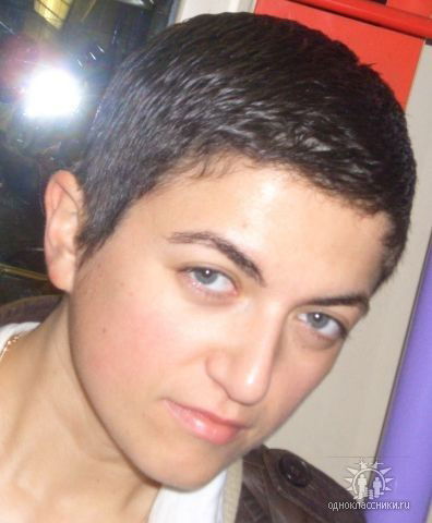 Вика Викова