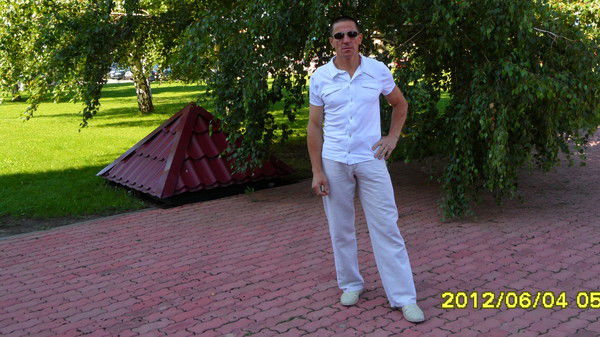 Игорь Николаев