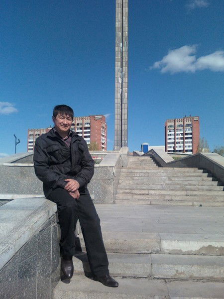 Назарбек Зукенов