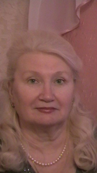 Нина Серова