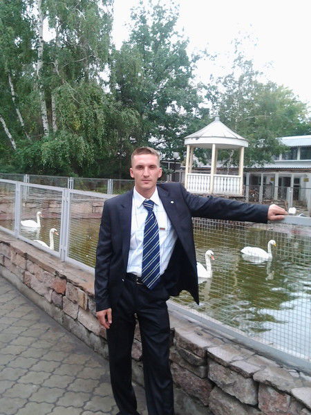 {Н_Е} [I_Д_Е_А_L]