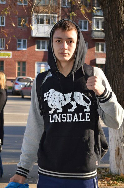 Денис Шаров