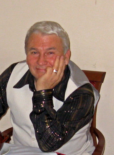 Валерий Петров